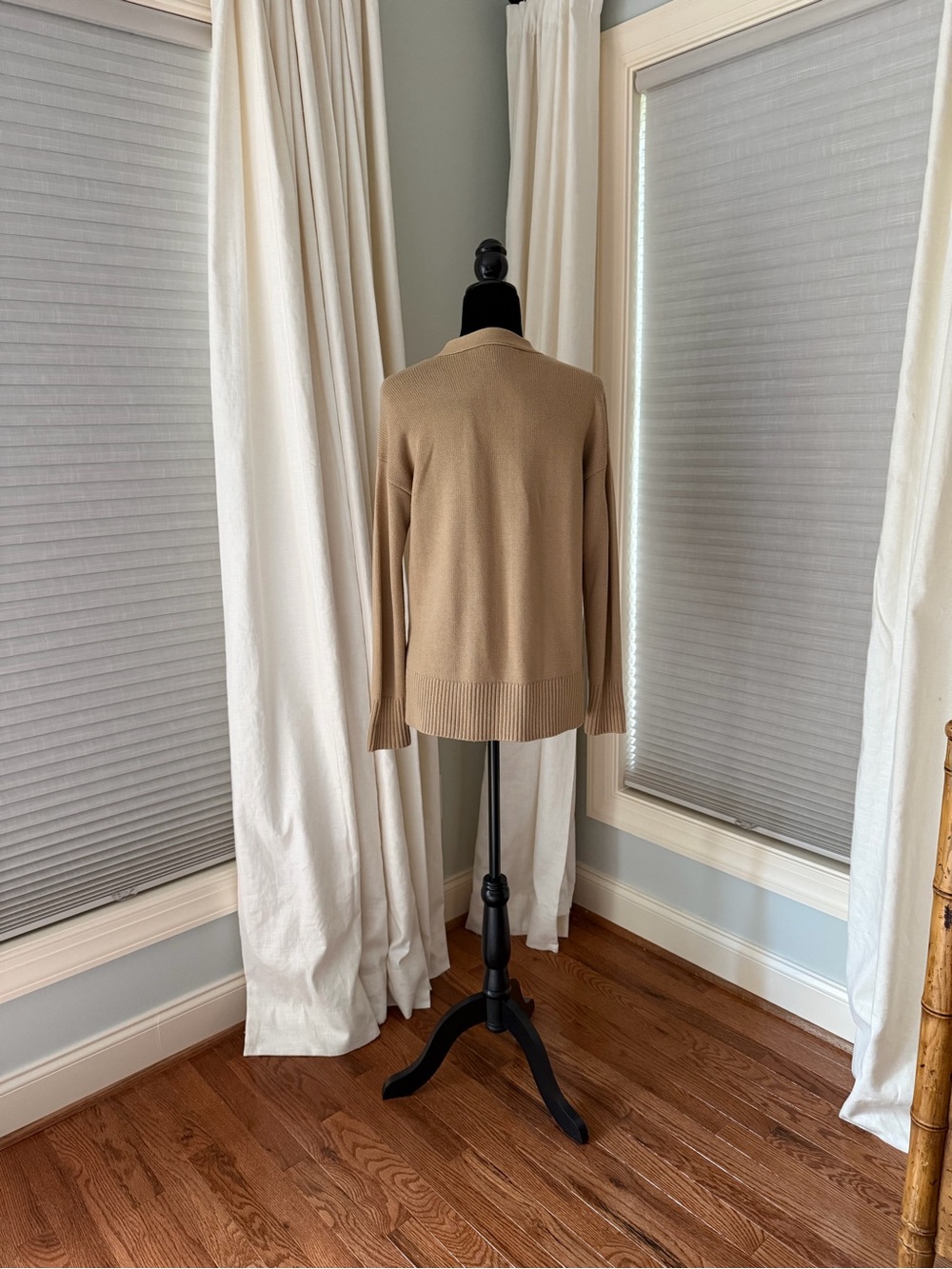 L’AGENCE High-Low Cardigan - Picture 3 of 8